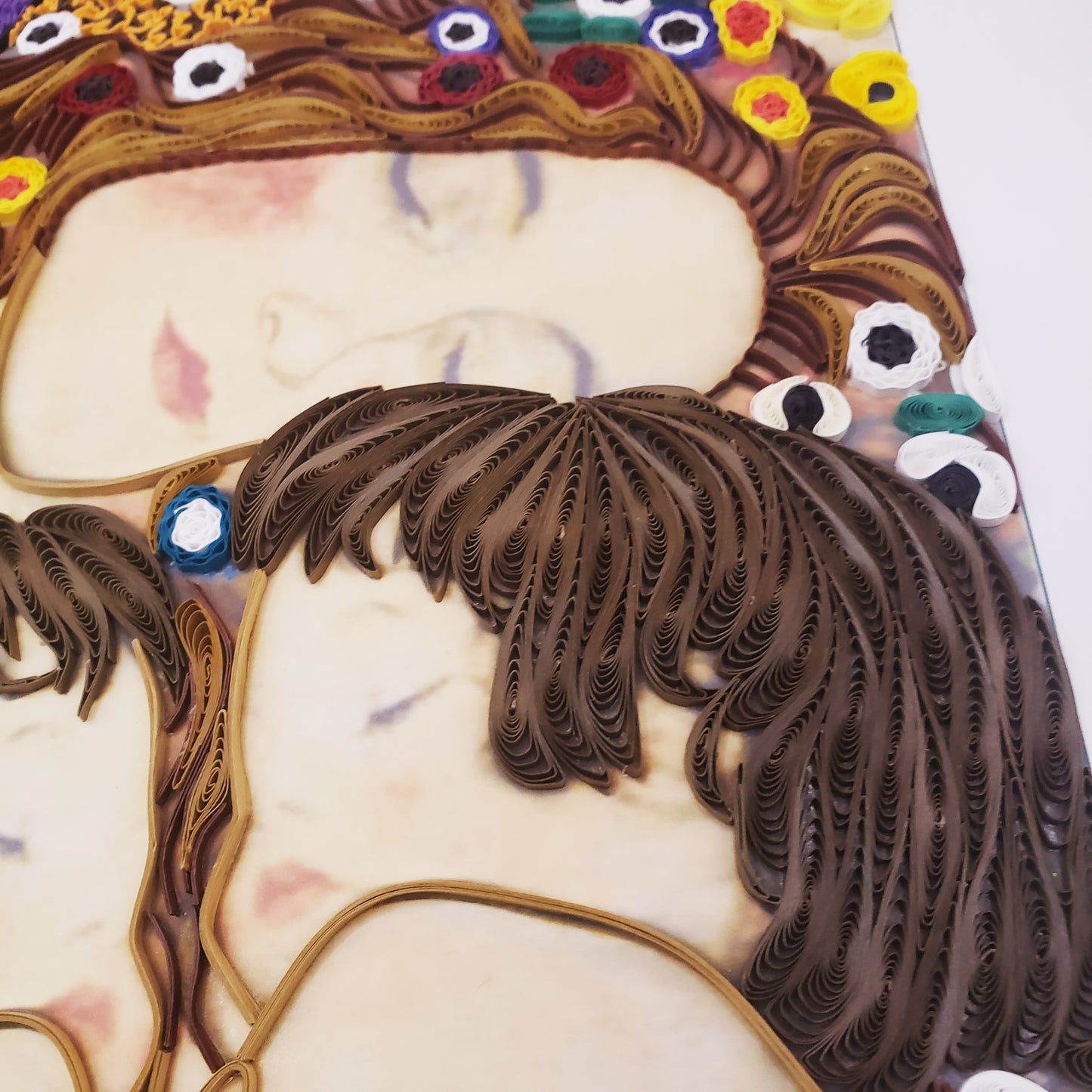 Quilled Art Wall Decor | Mother and Twins by Gustav Klimt | Handmade Quilled art